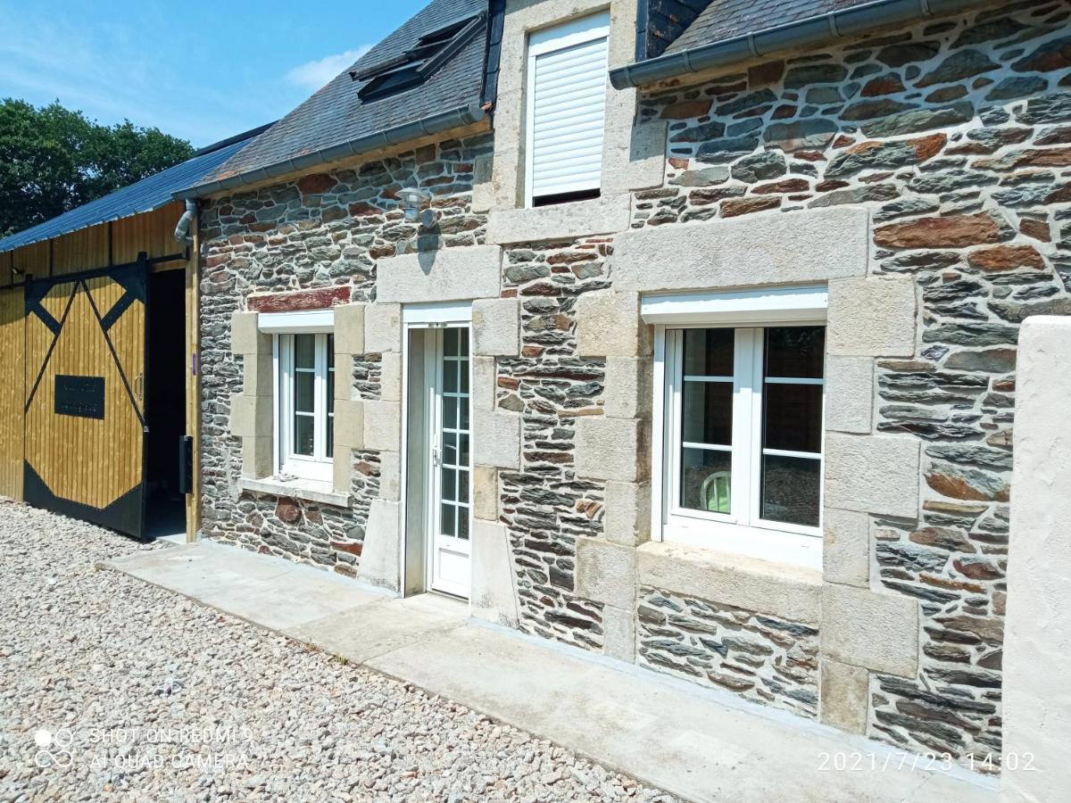 Le Petit Loft De La Chataigneraie Guégon Exterior foto